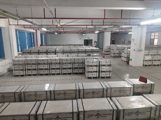 51.2V 200Ah 10KWH Floor Stand ESS LiFePO4 Battery with 6000 Long Cycle Life for Residential Solar Energy Storage