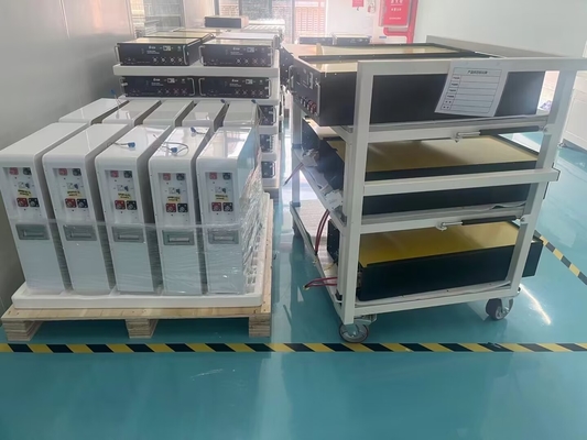 Batterie LiFePO4 de 24 V de longue durée avec des performances de qualité A et batterie de 48 V pour résidentiel